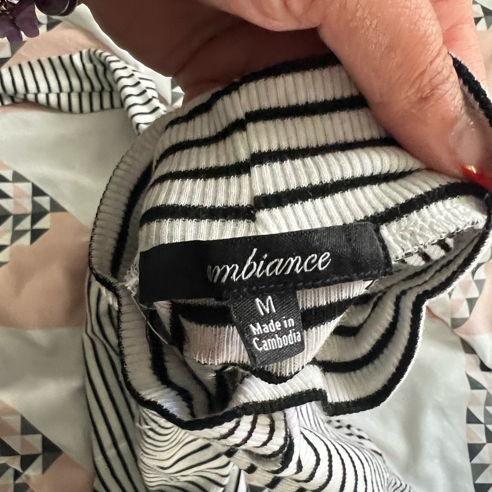 Onesie bodysuit striped white and black